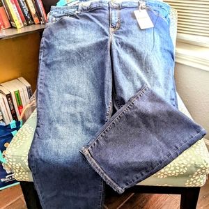 NEW Torrid Boyfriends Jeans, Dark Wash, 24R